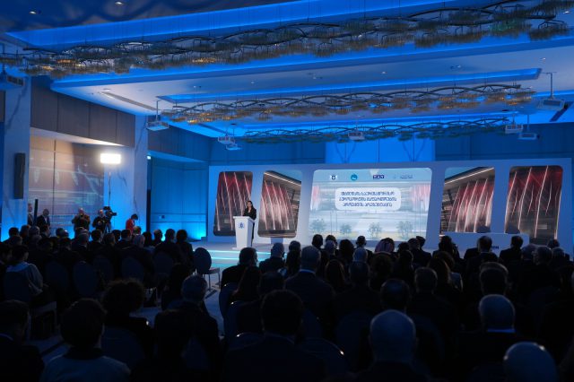 3818701a-1392-4591-884f-91ef2a7c1cee