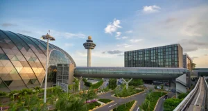 სინგაპურის ჩანგის აეროპორტმა ისტორიულ რეკორდს მიაღწია – 70 მლნ-მდე მგზავრი 2025 წელს