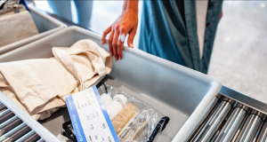 ჰითროუს აეროპორტმა სითხეების გადატანის100 მლ-იანი ლიმიტი ოფიციალურად გააუქმა