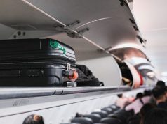 სად არ უნდა მოათავსოთ ხელბარგი თვითმფრინავში – ექსპერტები ყველაზე მოუხერხებელ ადგილს ასახელებენ